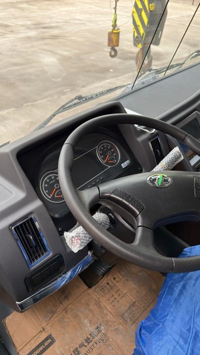 Zoomilon 50 t avto kran sotiladi 2025