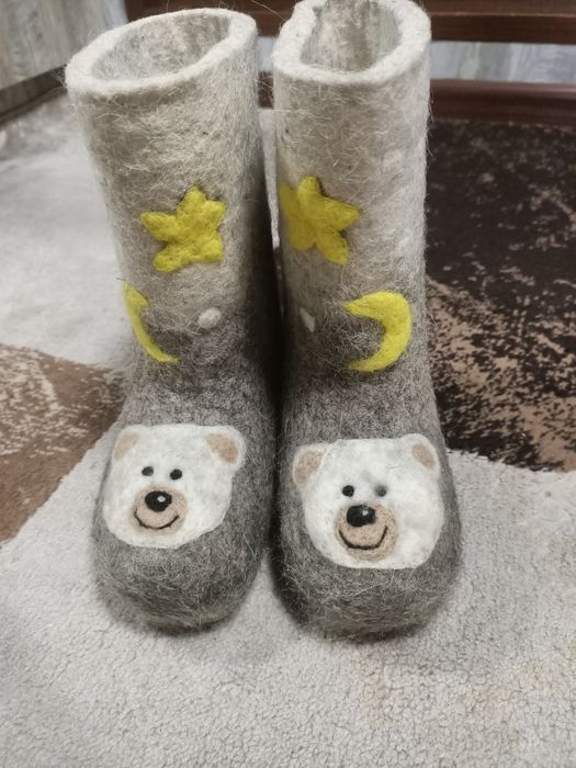 Продам детские валенки