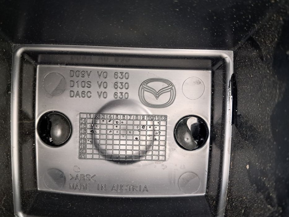 Подлакътник Mazda 2 Mazda 3