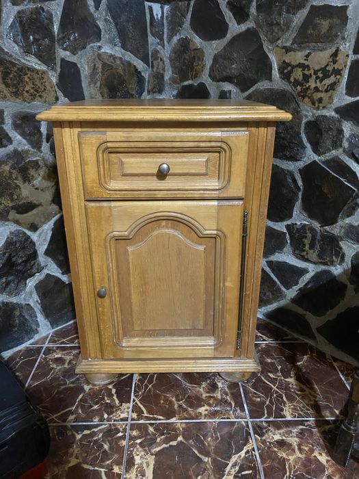 Vand comoda din stejar