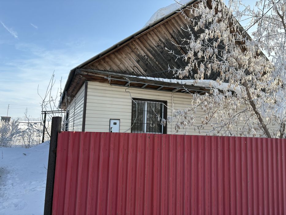 Частный дом в опытном поле