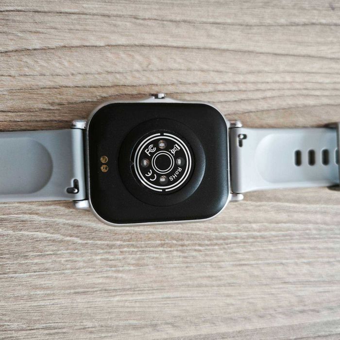Смарт часовник с bluetooth, камера, спортни режими и известия