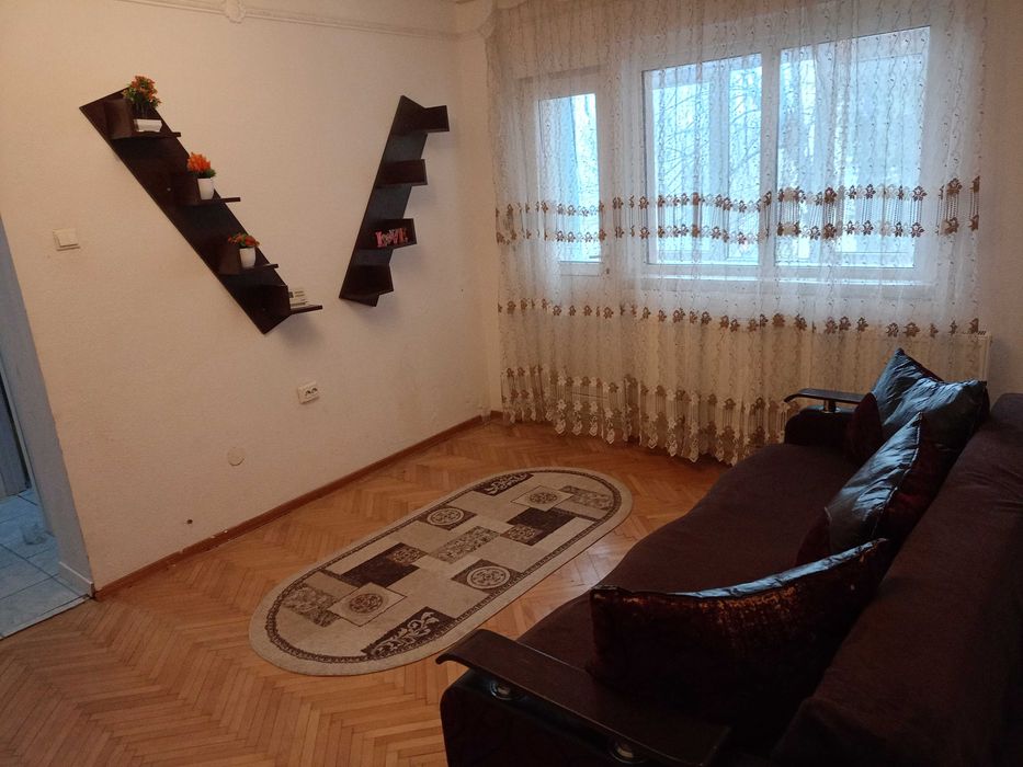 Inchiriez apartament 2 camere