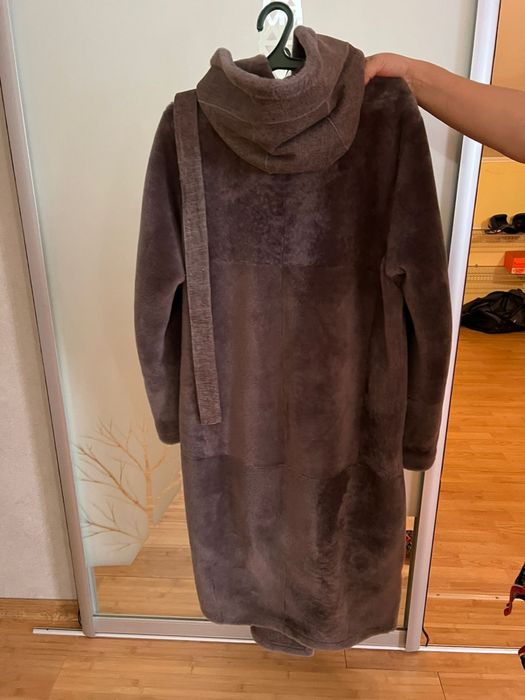 Продам двухстороннюю дубленку.