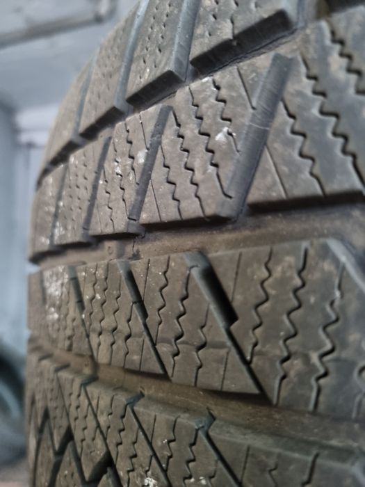 Anvelope iarna Cont . 275/45/R21
Anv. Iarna Continental 275-45-R21 Win