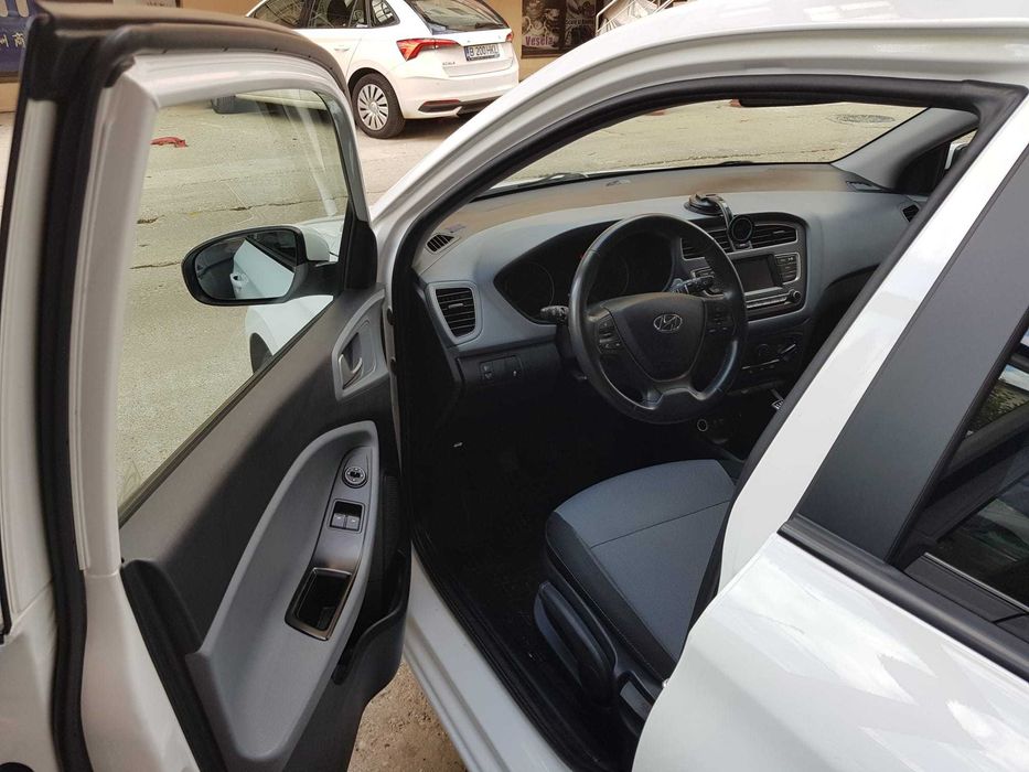HYUNDAI i20 2020 — imagine 5