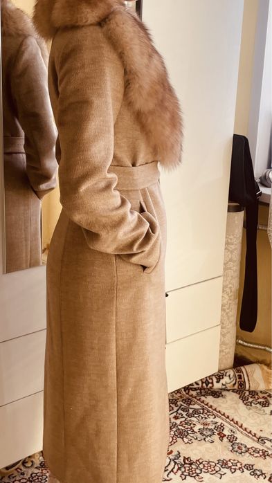 Пальто женское от бренда LORETA