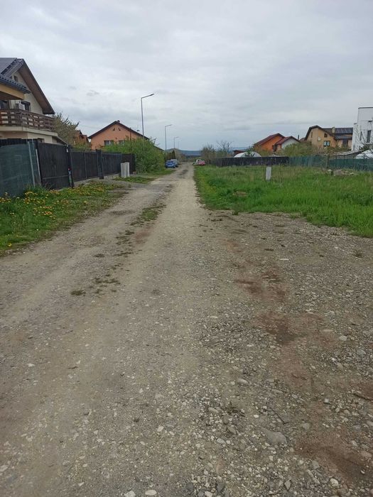 Teren intravilan Harman, 543 mp, zona foarte buna, vecinatati construite