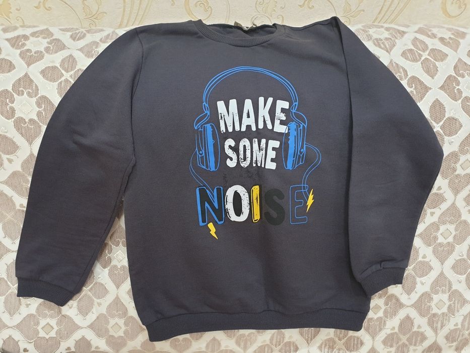 Продам кофту на мальчика