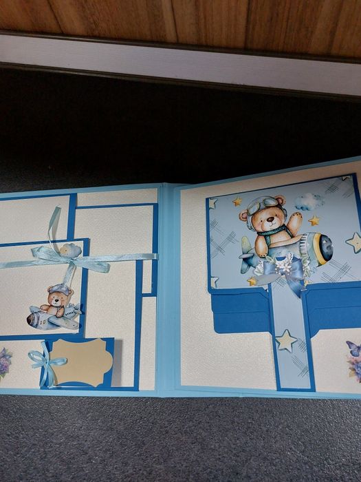 Албум и кутия за бебешки подарък