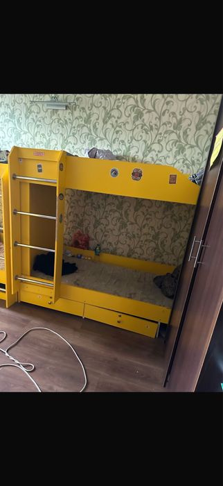 Двухъярусные кровати
