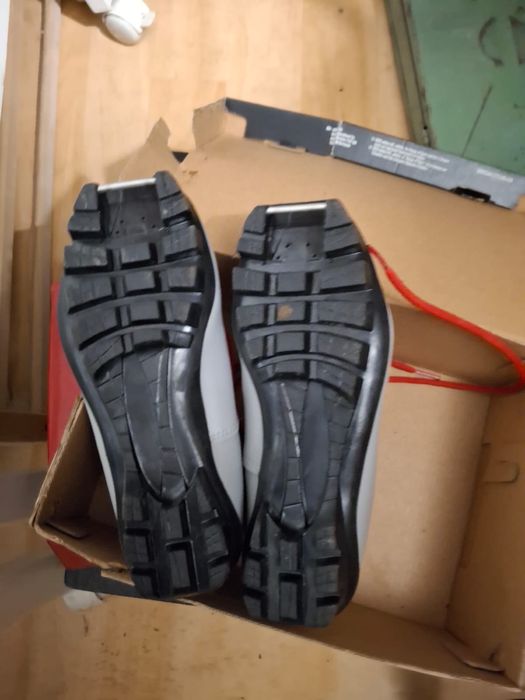 Ботинки для лыж.