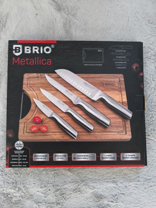 Комплект ножове BRIO БРИО с дъска