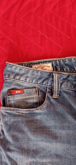 Мъжки скъсани дънки