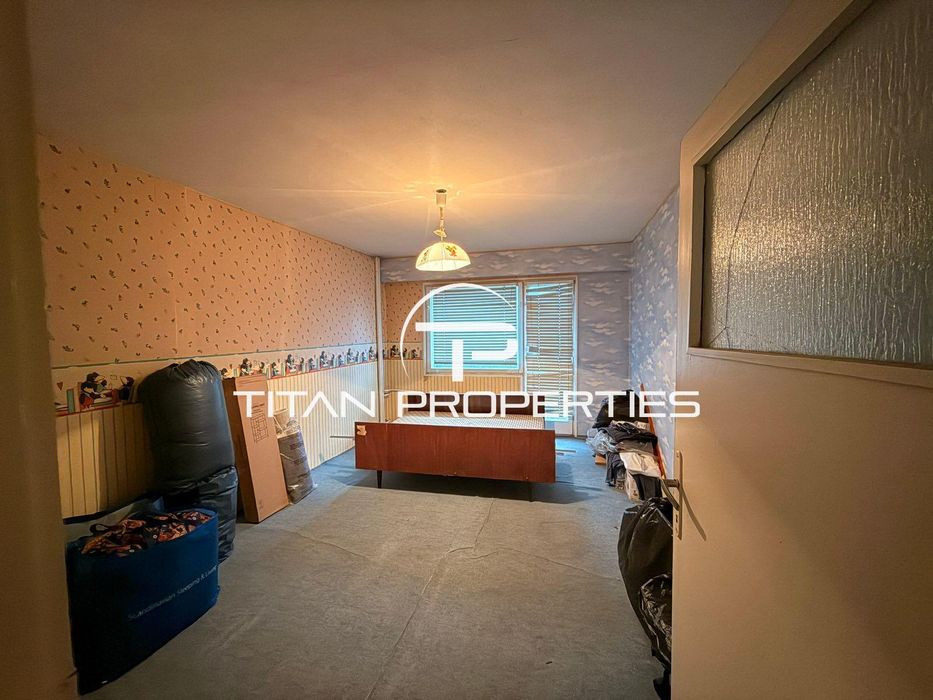 Тристаен апартамент в ж.к Славейков