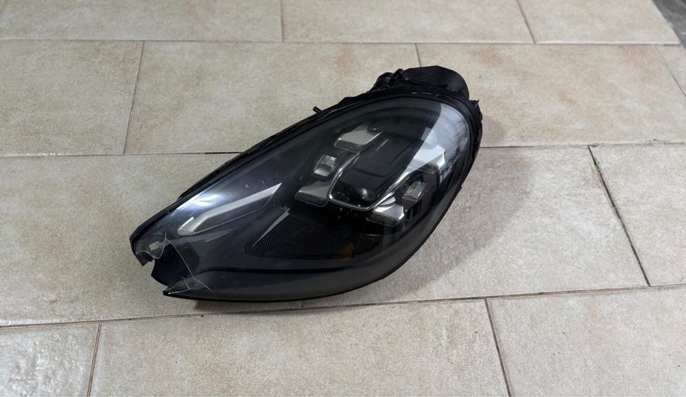 Far stanga led porsche cayenne facelift 2015-2018