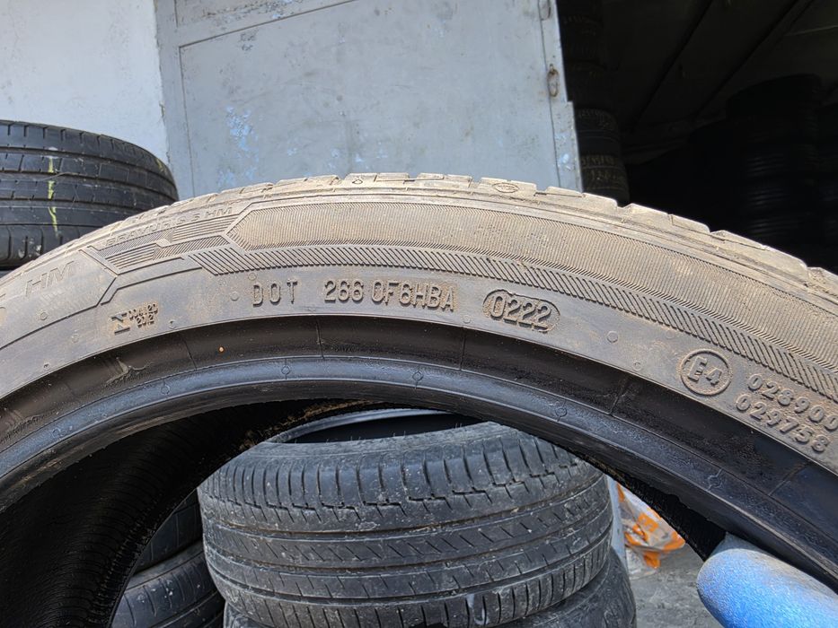 2 бр. летни гуми 255/40/19  Barum DOT 0222 6+ mm