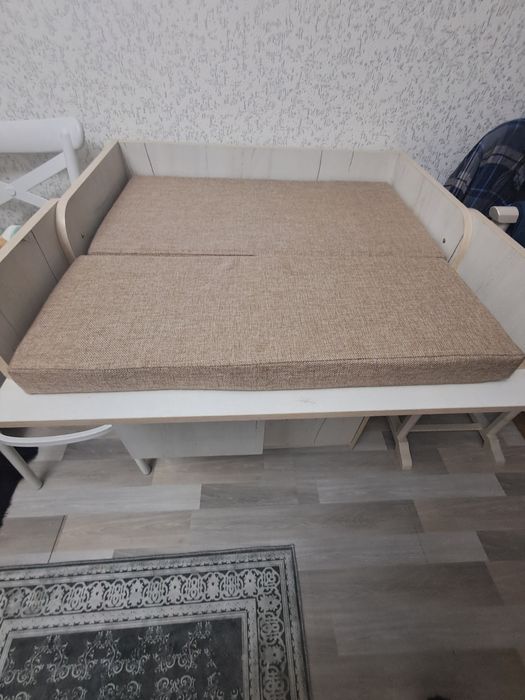 Продаётся пеленальный столик