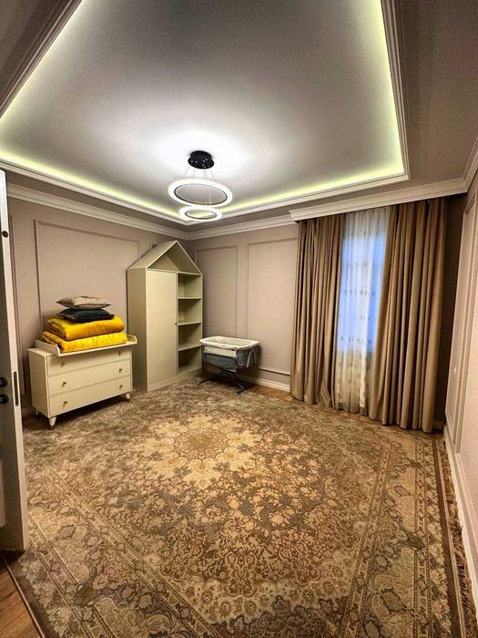 Сдаётся новый евро Дом на Бадамзар махалля! Юнусабадский район!