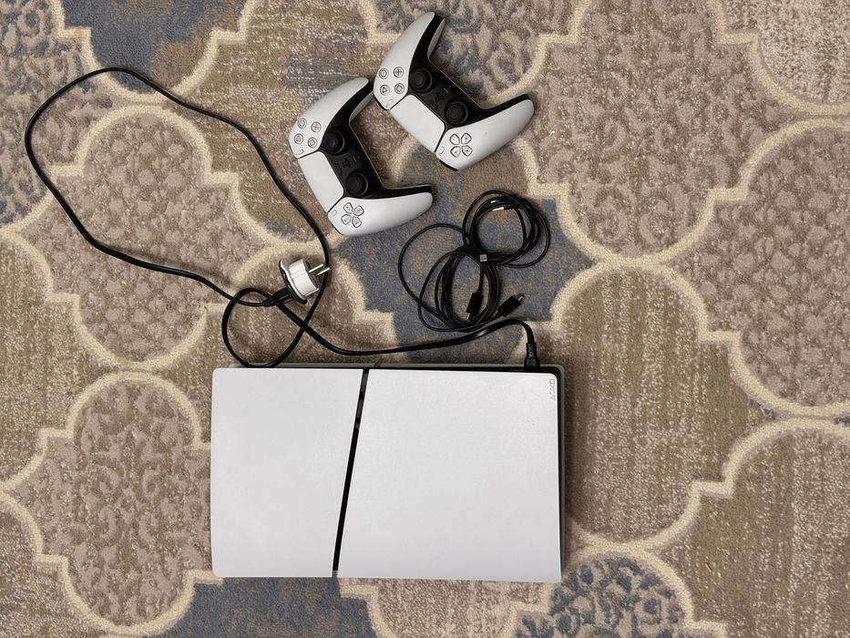 Плестейшон 5 1 гб новый