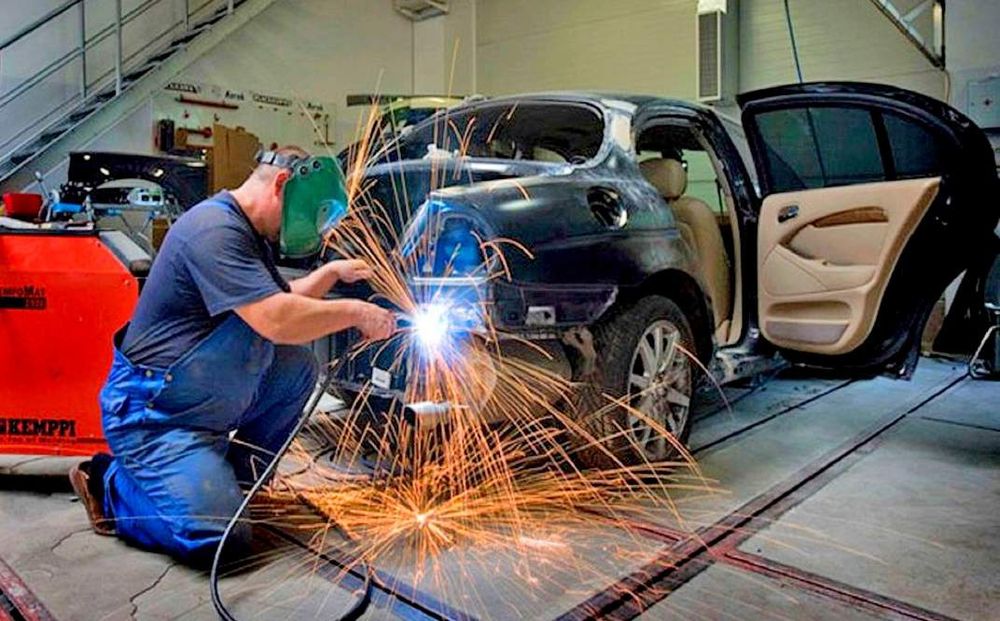 Аварийный автомобиль ремонт