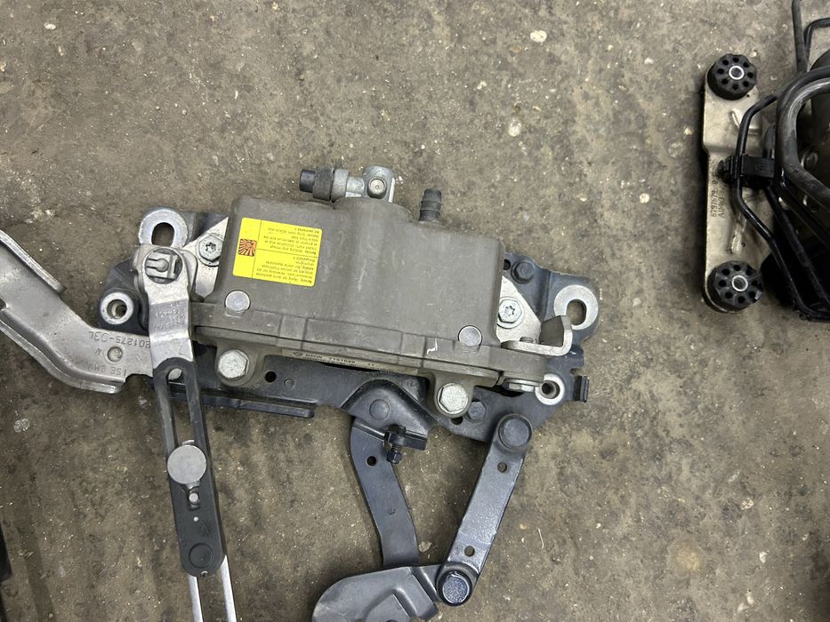 Amortizoare capota bmw f10 f11