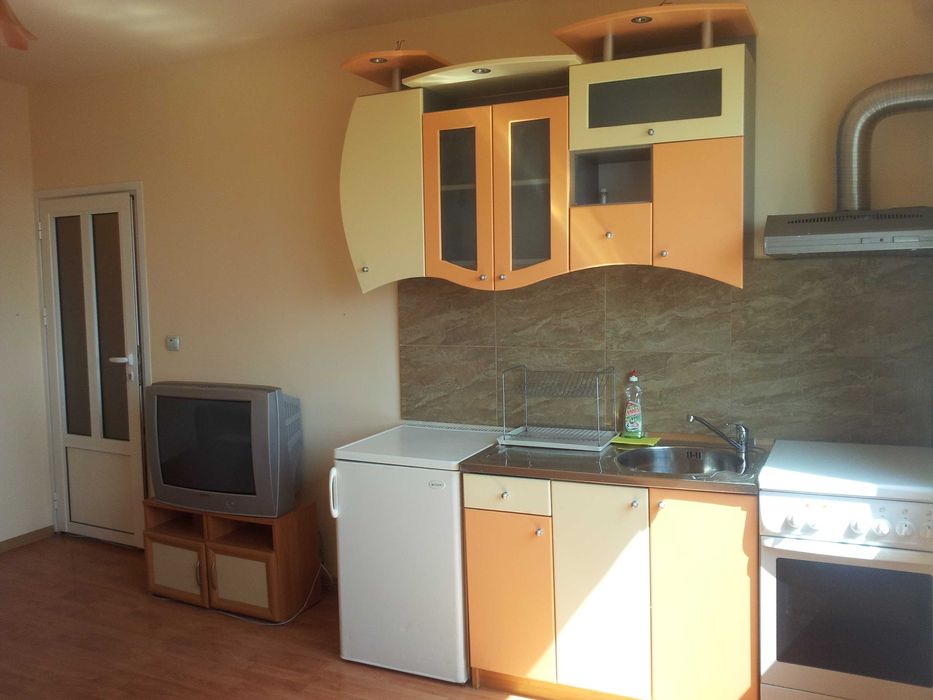 Давам под наем  обзаведен апартамент