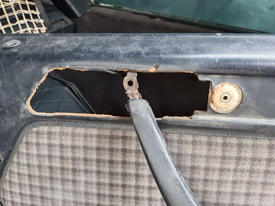 Дверные карты на мерседес 124 универсал