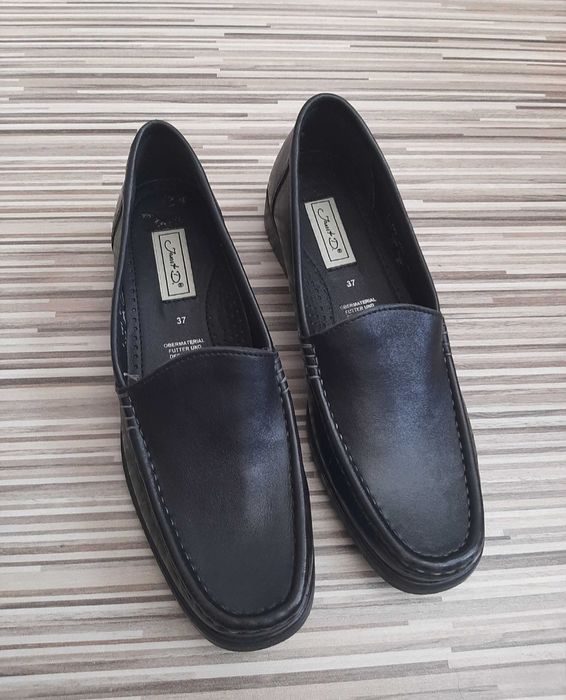 Pantofi noi piele Janet D. mărime 37.