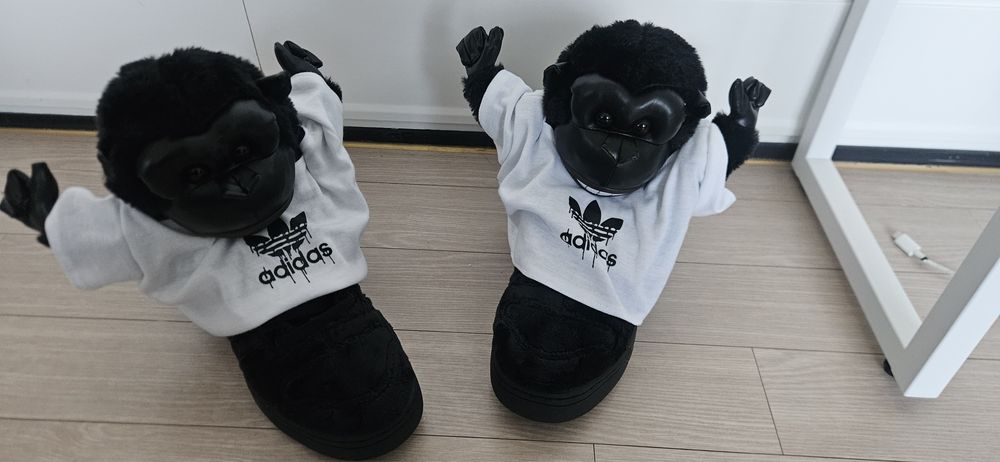 Новые Adidas jeremy scott gorilla 44 размер не подошли
