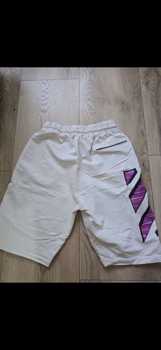 Pantaloni OffWhite mărime L