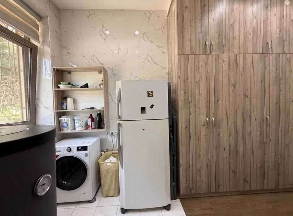 Юнусабад19, 6/1/6 Новостройка кирпич 210м2 два санузла