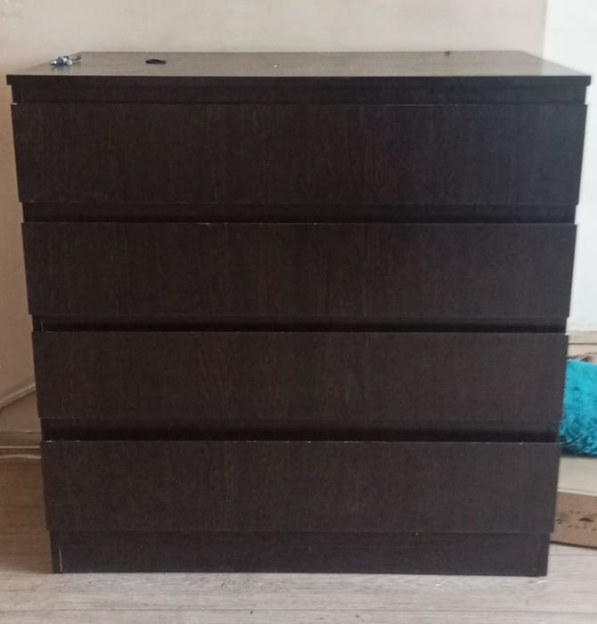 Камод и кресло кровать.