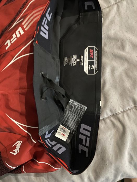 Venum шорти( оригинални)