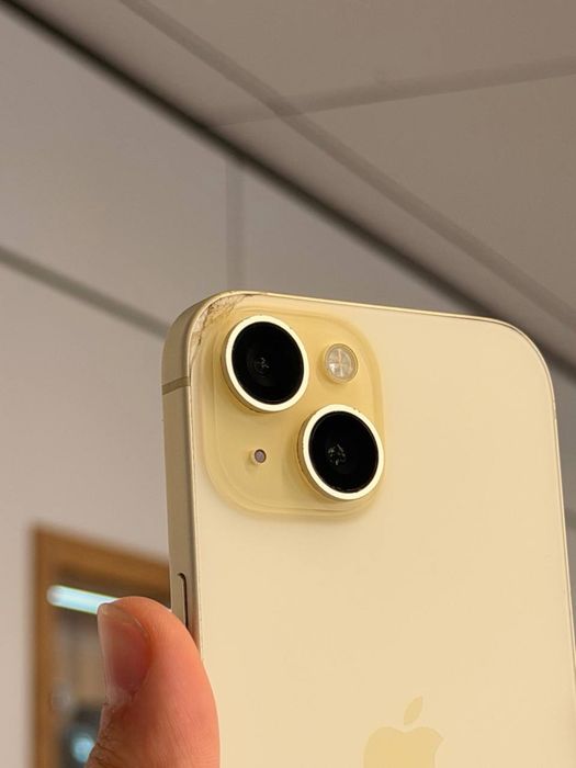 iPhone 15 | 128 GB