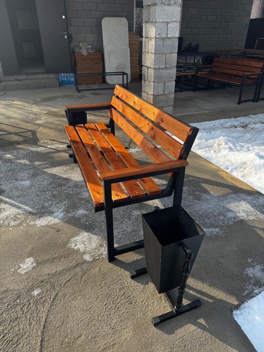 Скамейка ручная в наличии