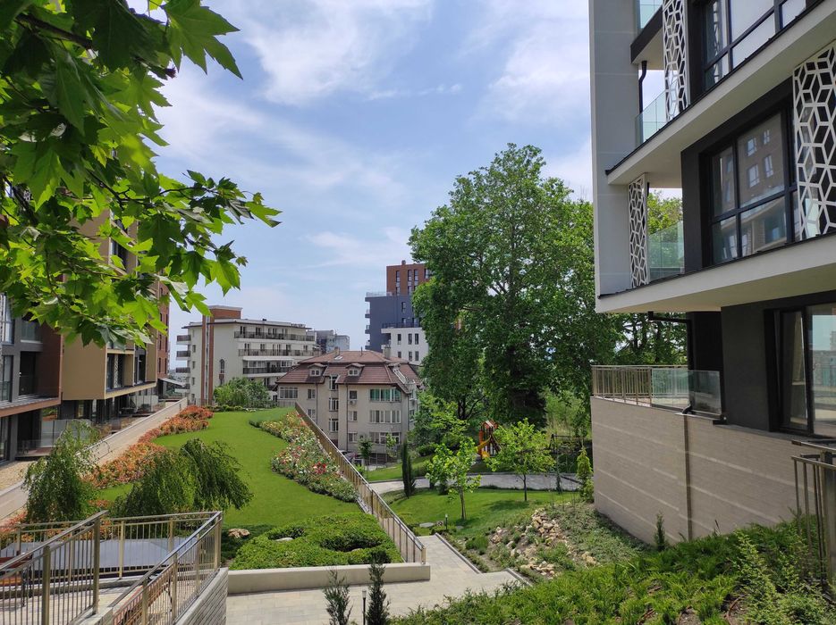 Дава се под наем Едностаен апартамент в Варна, Център - 42 кв.м за 550 € - Снимка #11