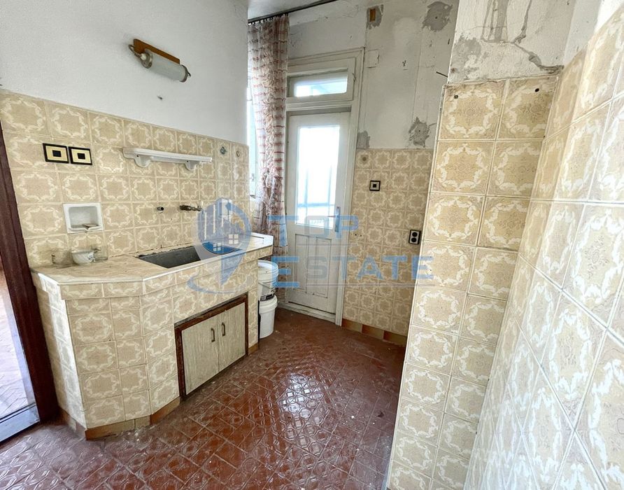 Продава се Многостаен апартамент в Велико Търново, Бузлуджа - 132 кв.м за 1171 €/кв.м - Снимка #6