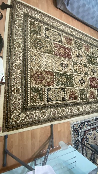 Ковер в отличном состоянии 3,5*2,5 м