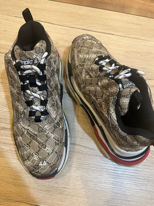 Balenciaga triple s