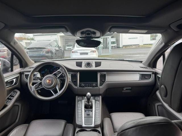 Vand Macan GTS avariat