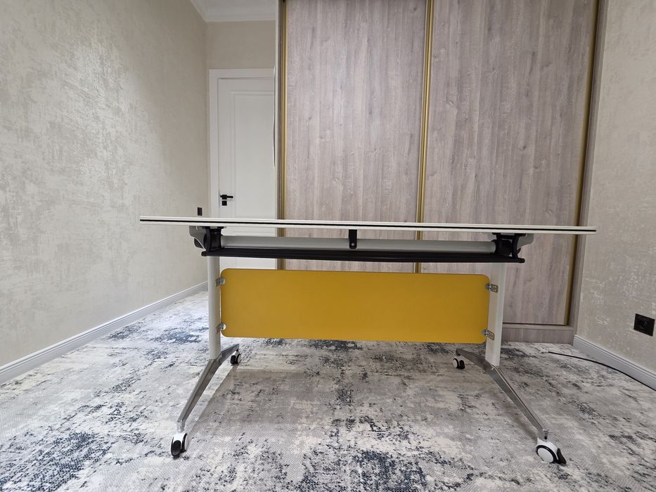 Zamonaviy o‘quv stoli (parta) – zo‘r holatda