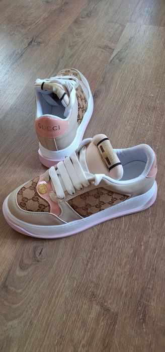 Дамски обувки сникърси