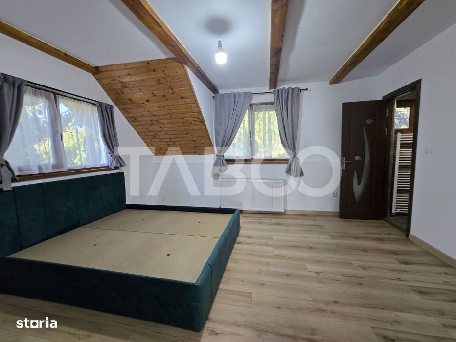Casa de vacanta noua de vanzare 278 mp curte 855mp Valea Avrigului