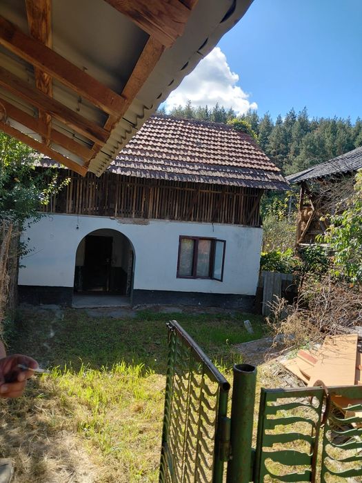 Casă 6 camere + teren 1200 mp, gazele la poartă, Merișani (Valea Boierească) – 20 min de Pitești