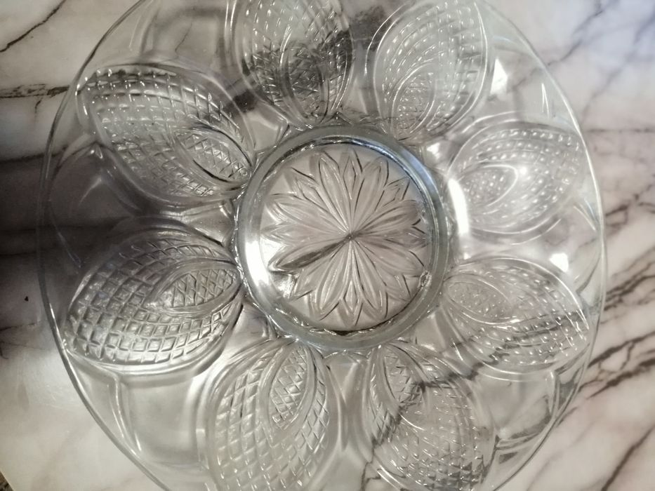 Продавам порцелан от соца