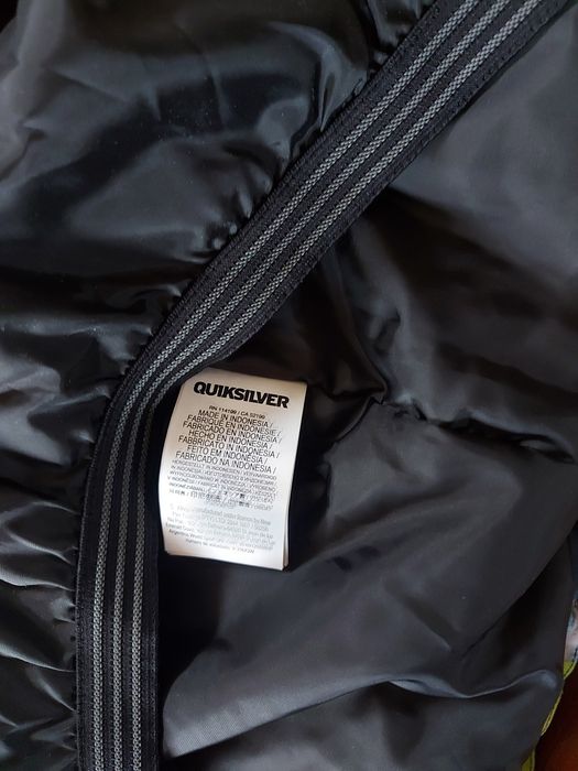 Vând geacă ski quiksilver