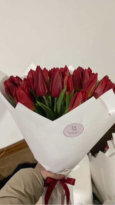 Тюльпаны на 8 марта