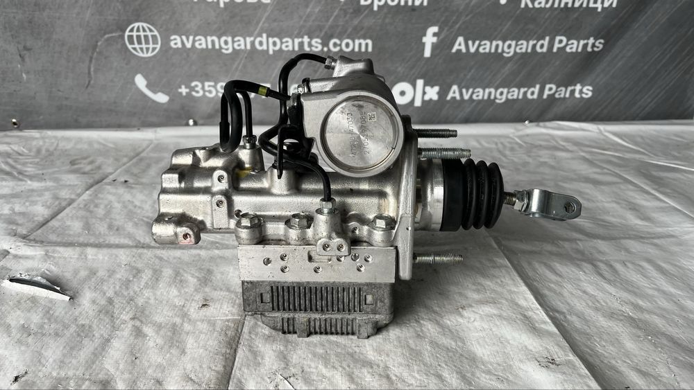 ABS помпа Toyota Auris/Prius 2012-2018