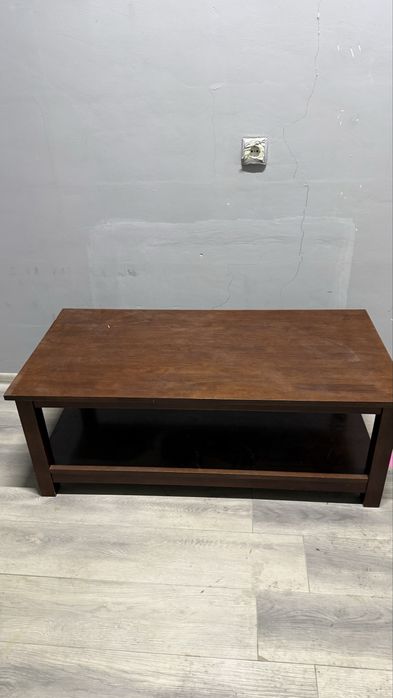 Журнальный столик